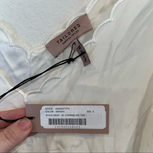 Tailored by Rebecca Taylor new with tag cream scalloped silk top size small - Picture 3 of 7